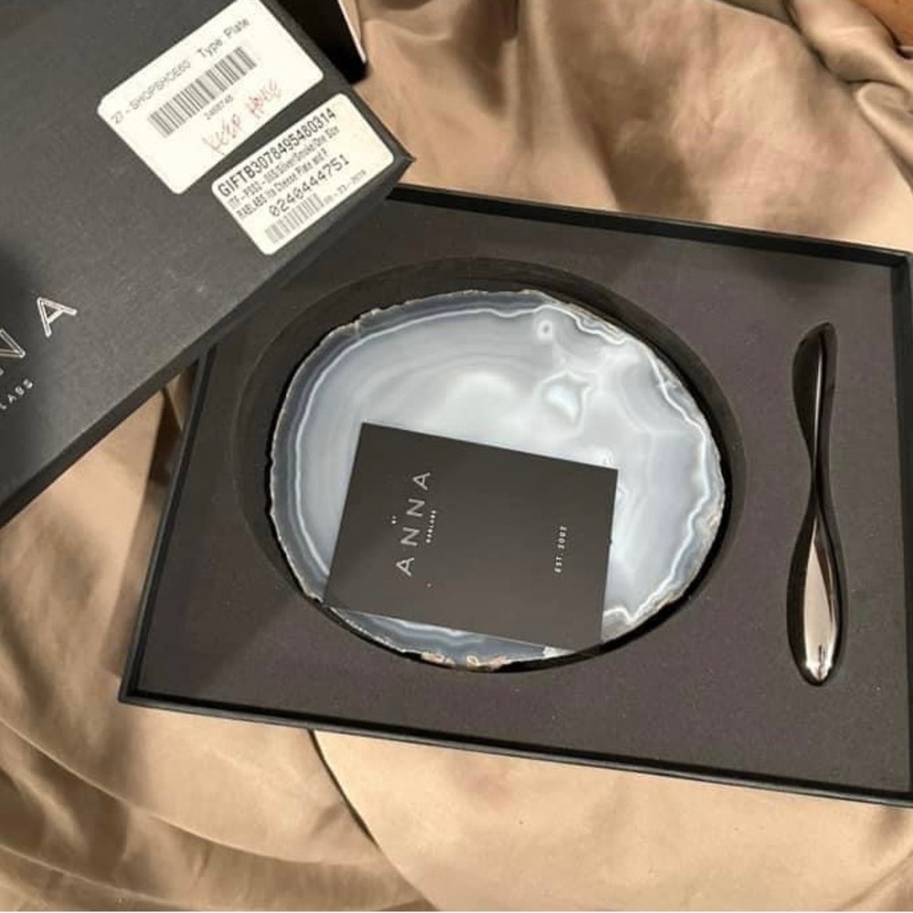 By Anna RABLABS Ita Natural Stone Cheese Plate Set